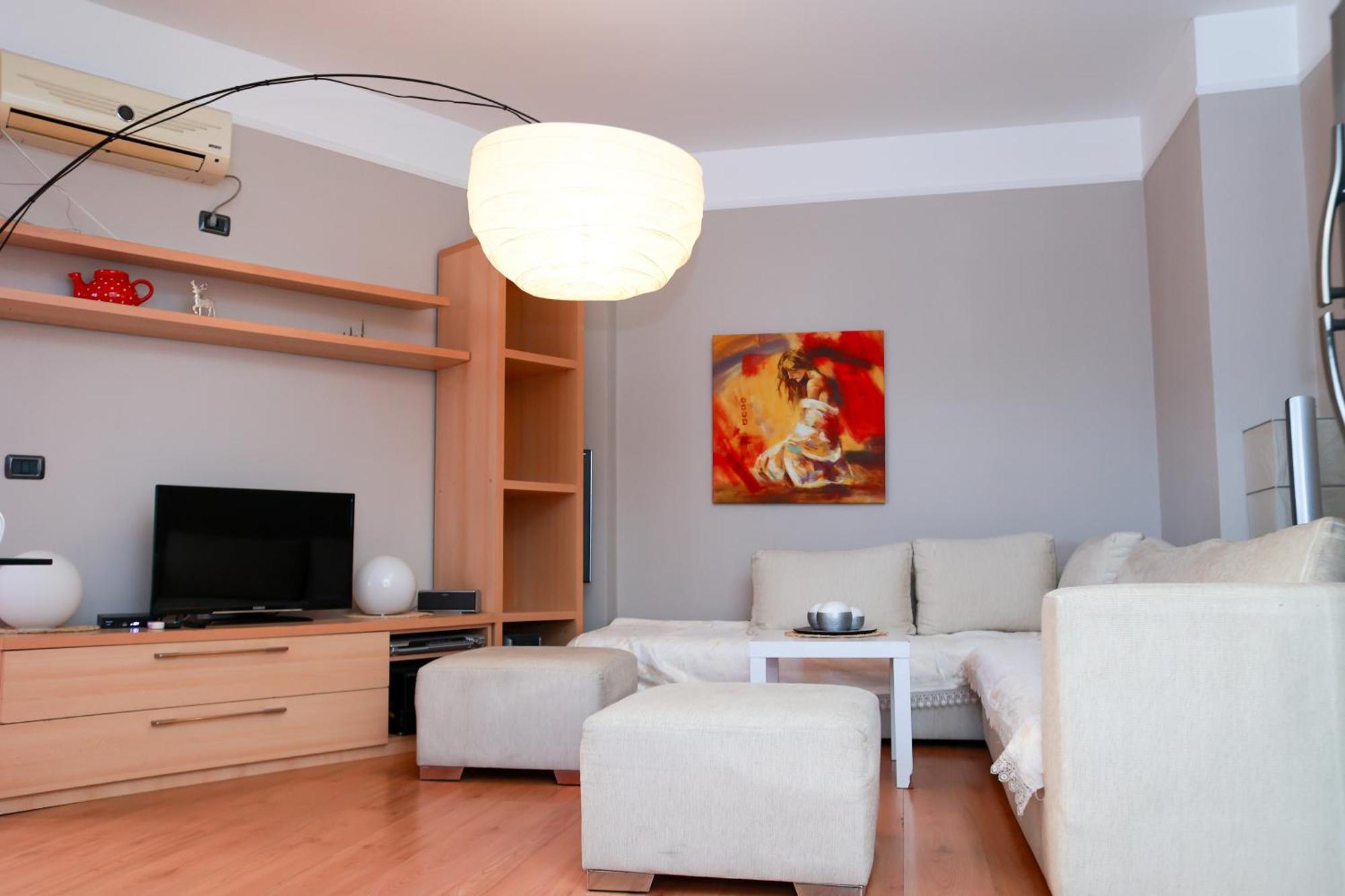 Cherry Apartment Тирана Экстерьер фото